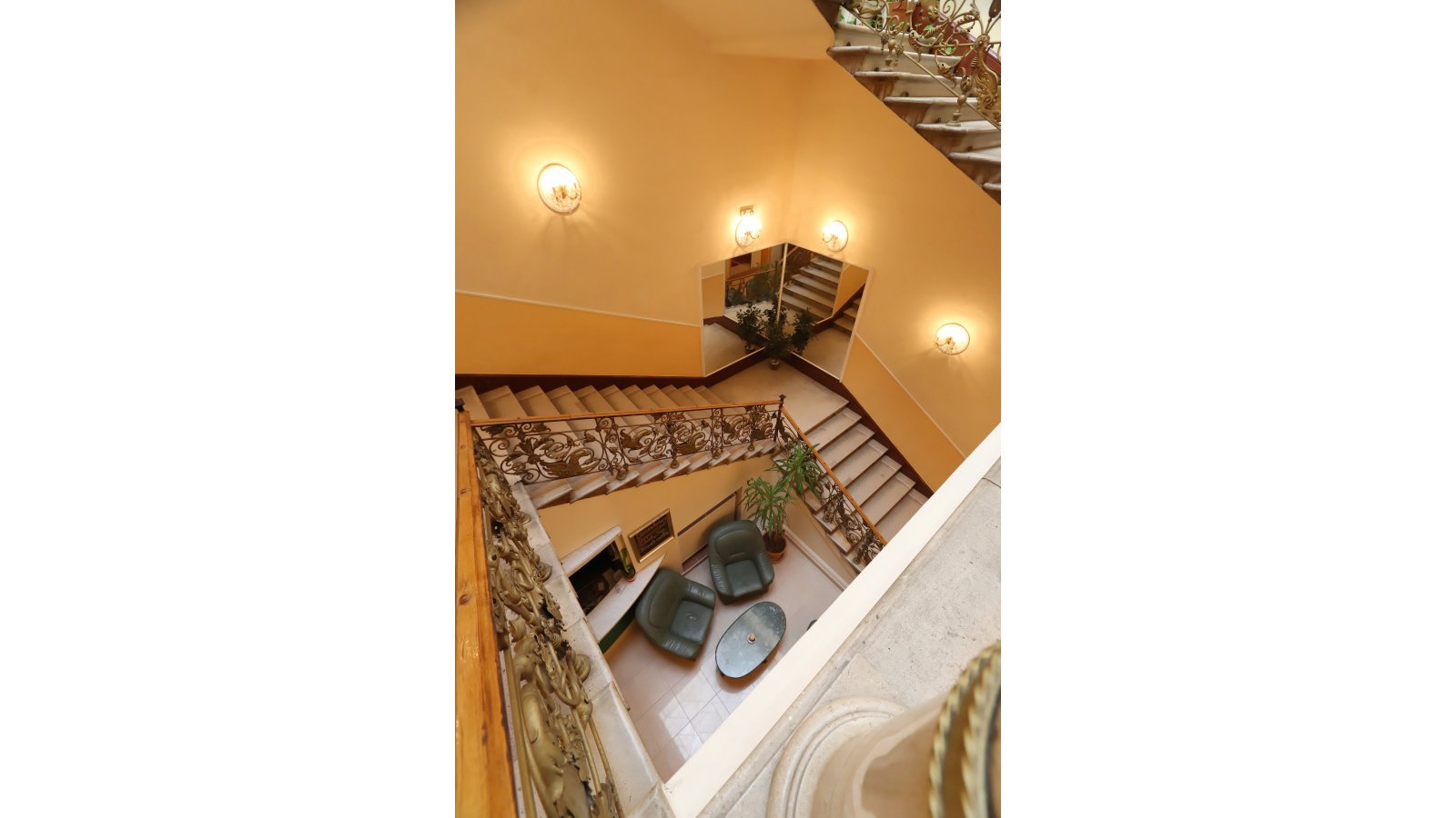 Tisza Hotel