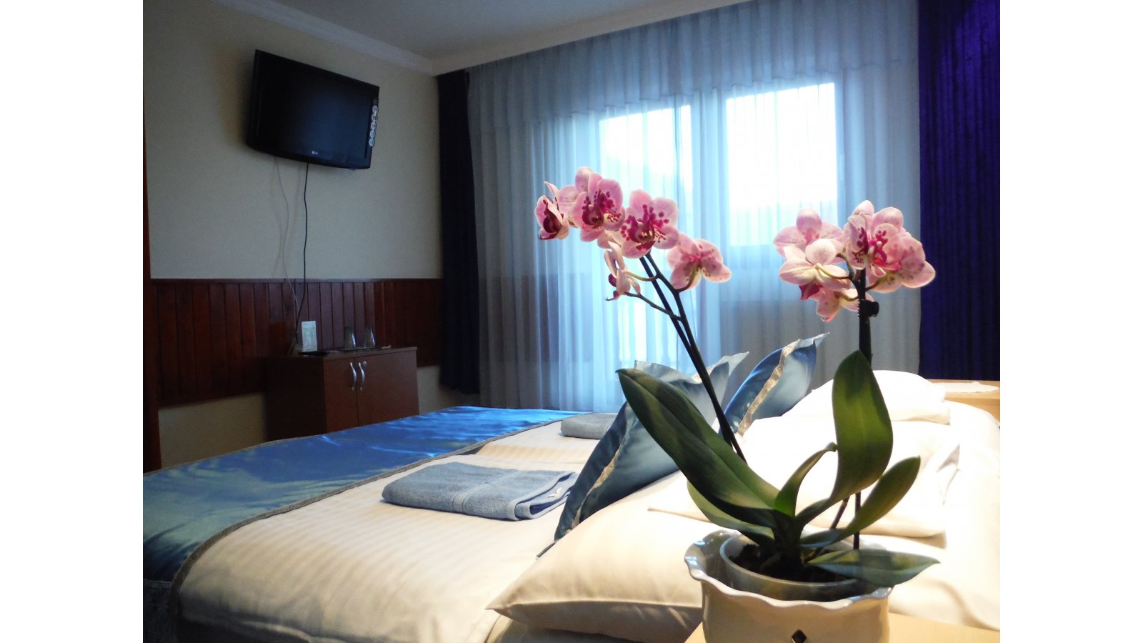 Illés Hotel