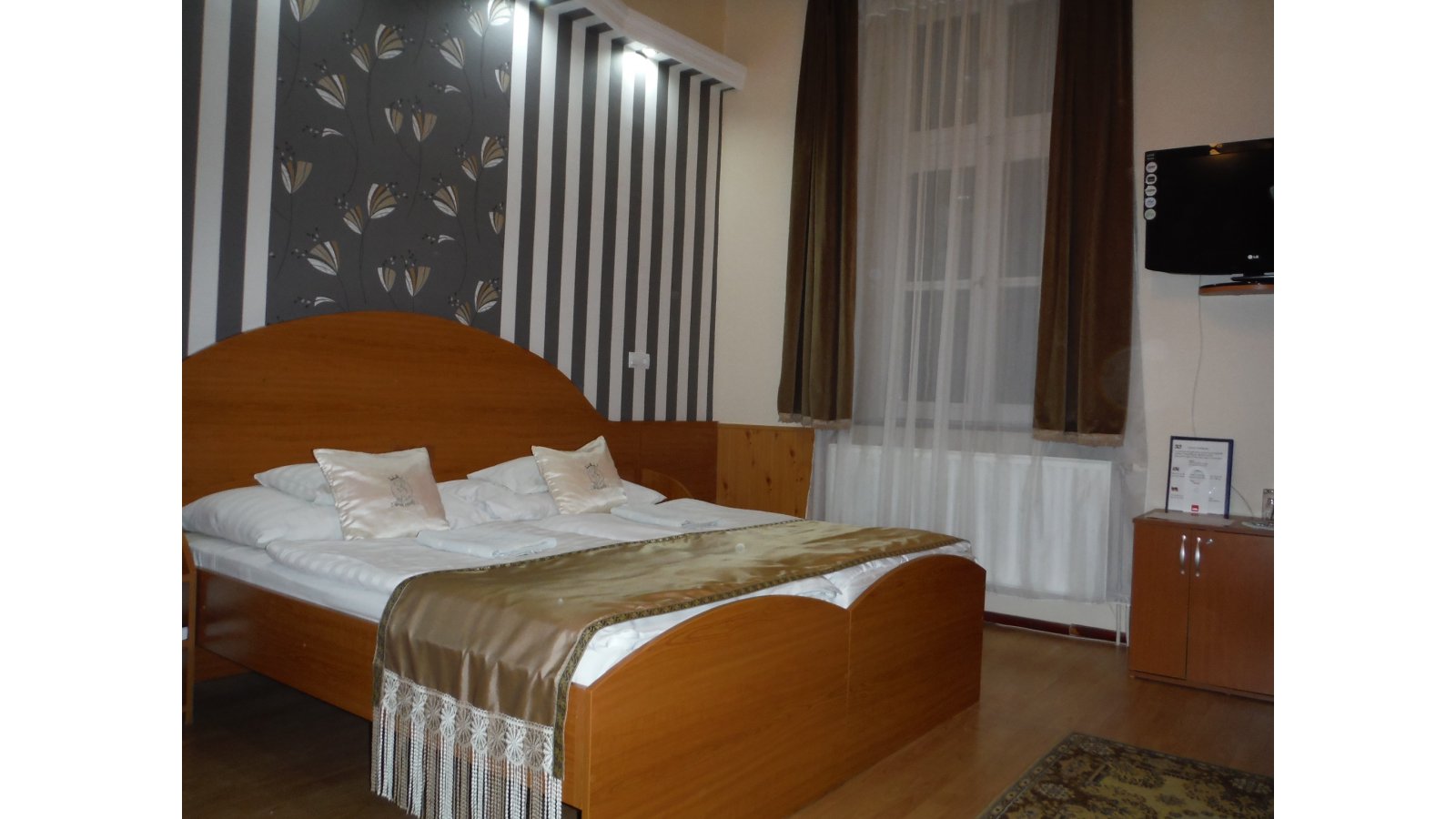 Illés Hotel