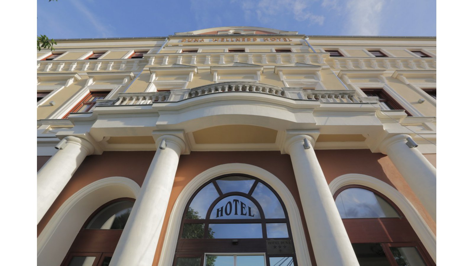 Duna Wellness Hotel