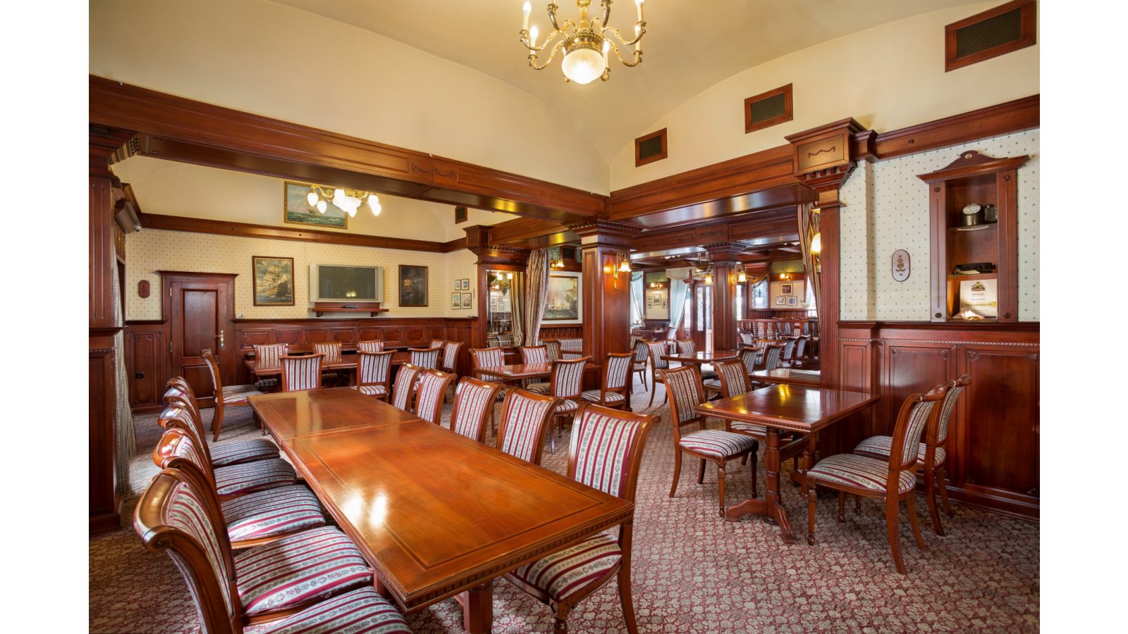 Nelson Hotel