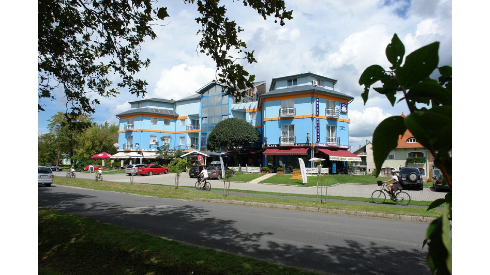 Kristály Hotel
