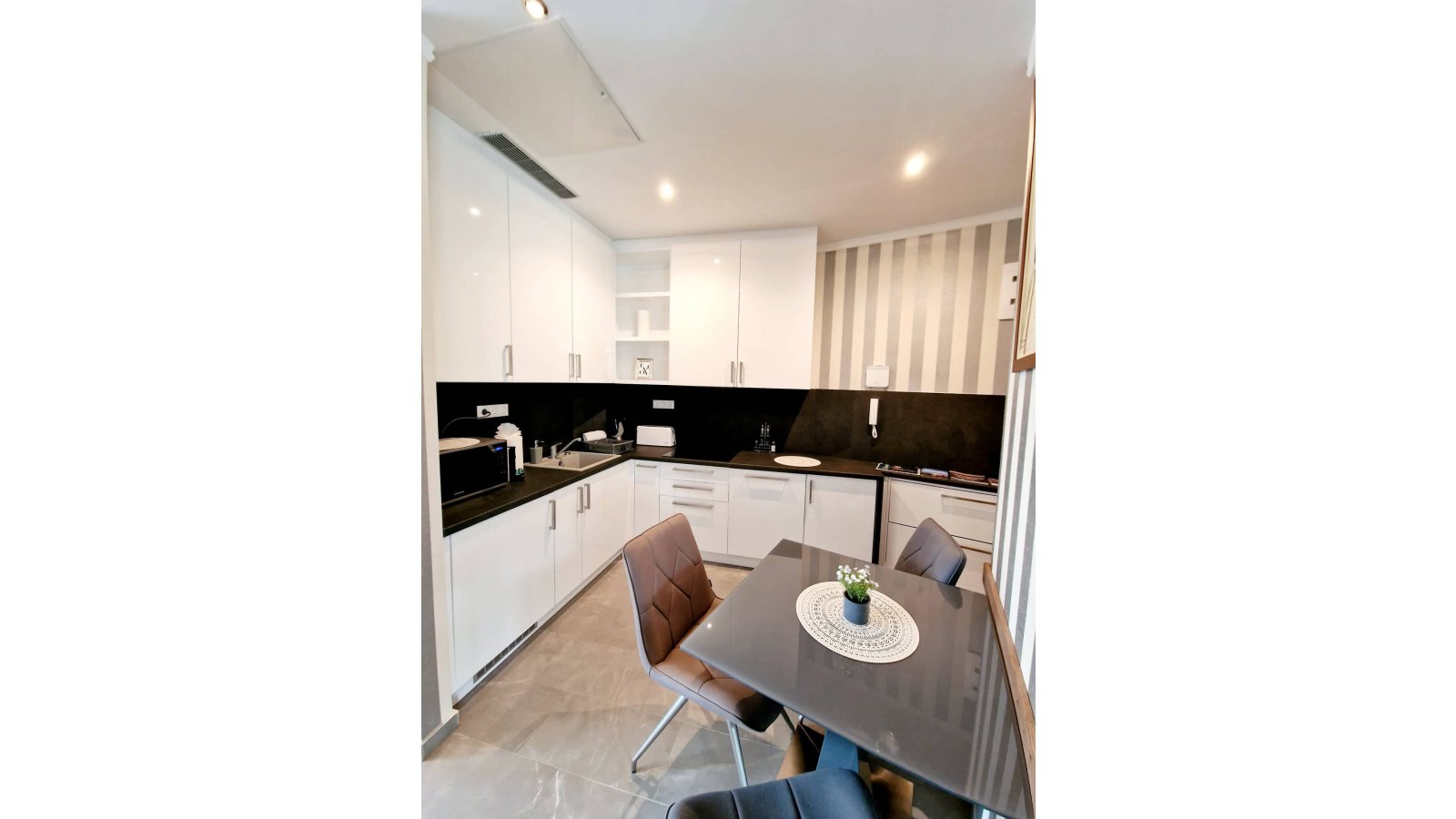 Aloe Lux **** Apartman