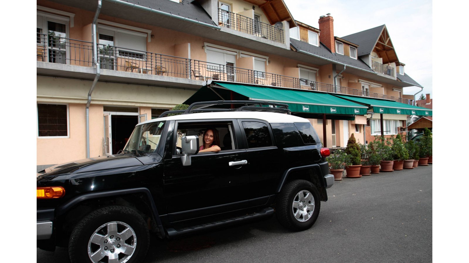 Wolf Hotel