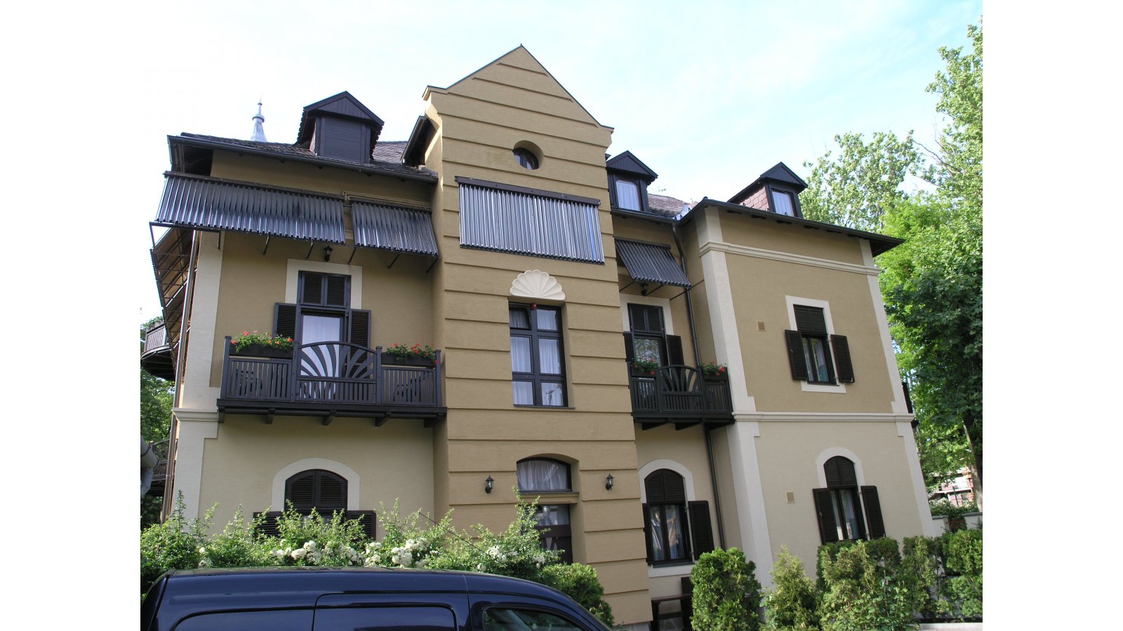 Park Hotel & Restaurant
