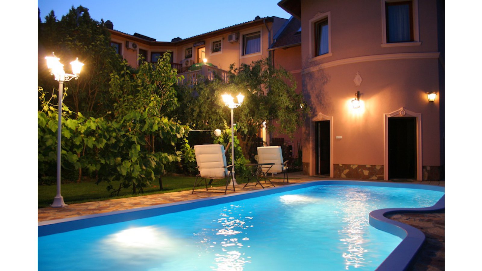 Illés Hotel